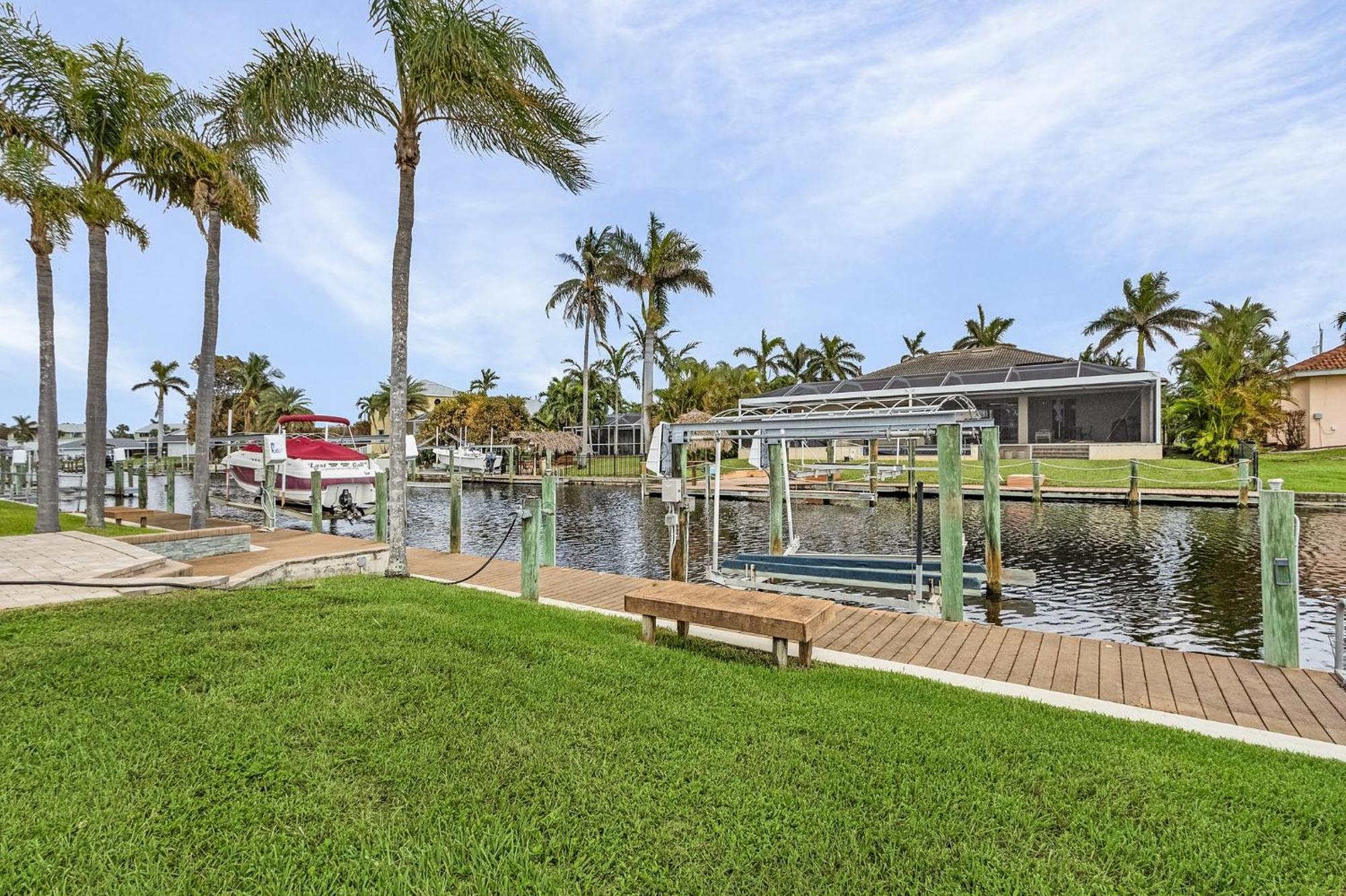 Boating & Fishing Enthusiasts, Heated Pool And Spa, Bicycles - Latitude Adjustment - Roelens Villa Cape Coral Exterior foto